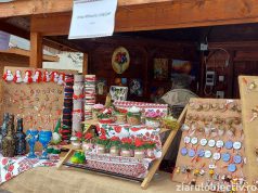 Târg de Mărțișor în Centrul Civic al municipiului Vaslui, cu produse ale artizanilor locali